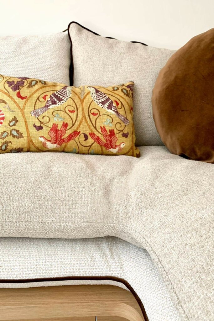 Double banquette sur mesure, ultra douillette coloris doux – Atelier Tissu & Lumière