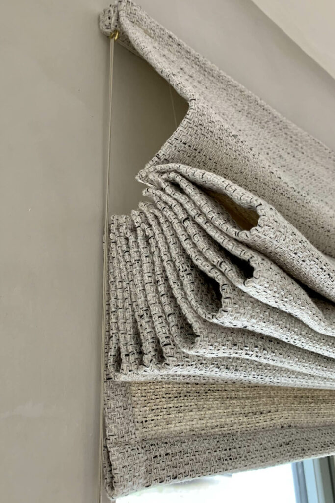stores bateau en mélange lin et coton – Atelier Tissu & Lumière, Fontainebleau